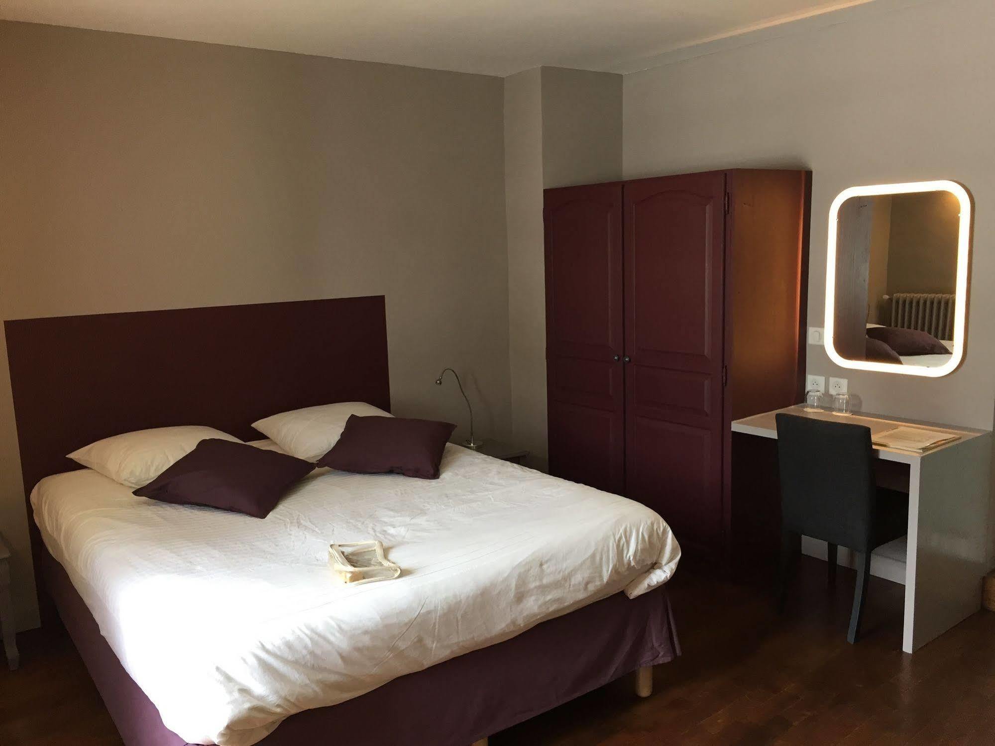 Domaine De La Pomme Hotel Trets Buitenkant foto