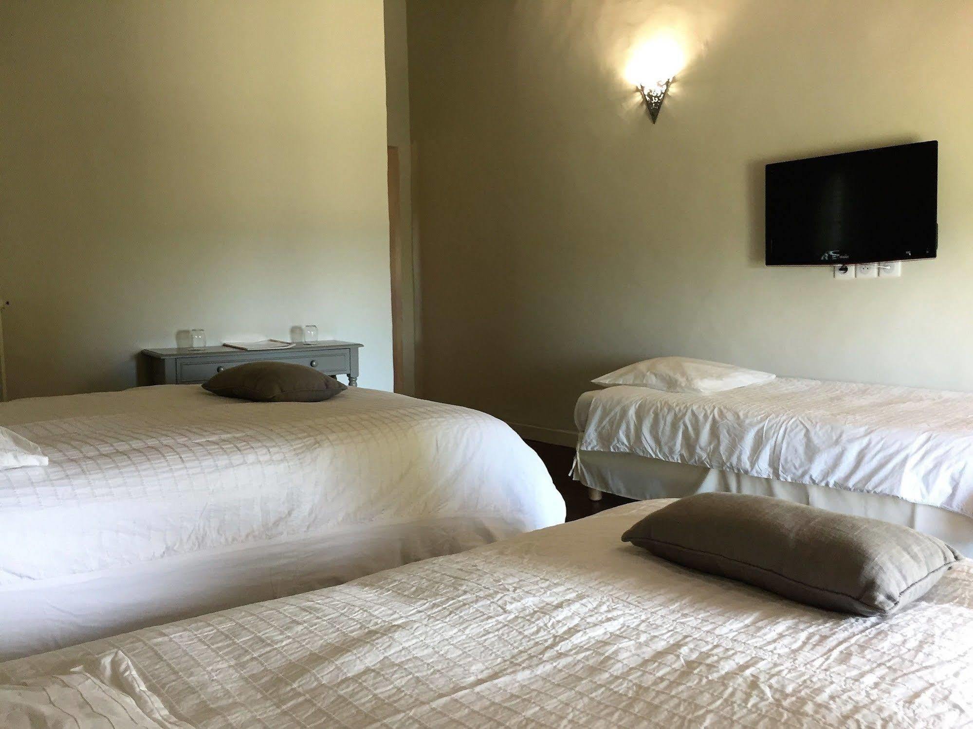 Domaine De La Pomme Hotel Trets Buitenkant foto