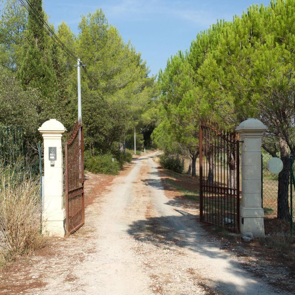 Domaine De La Pomme Hotel Trets Buitenkant foto
